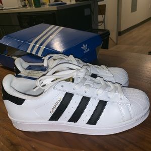 BRAND NEW Adidas Superstar SIZE 8 (fits like a 9)